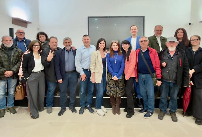 Modica ha risposto con interessa alla presentazione del libro "C'era una volta la Rai"