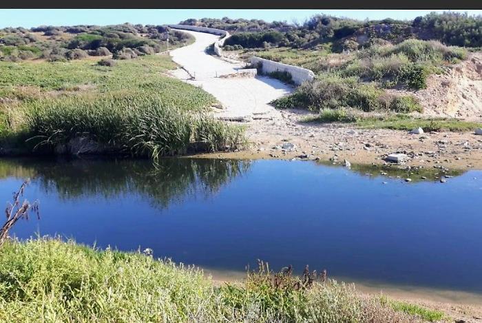 "Ponte sul fiume Ippari, continua a rimanere tutto bloccato. Che peccato"