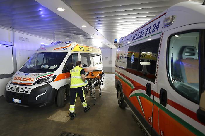 Giovane siciliano ferito mortalmente a coltellate in un parcheggio a Pavia