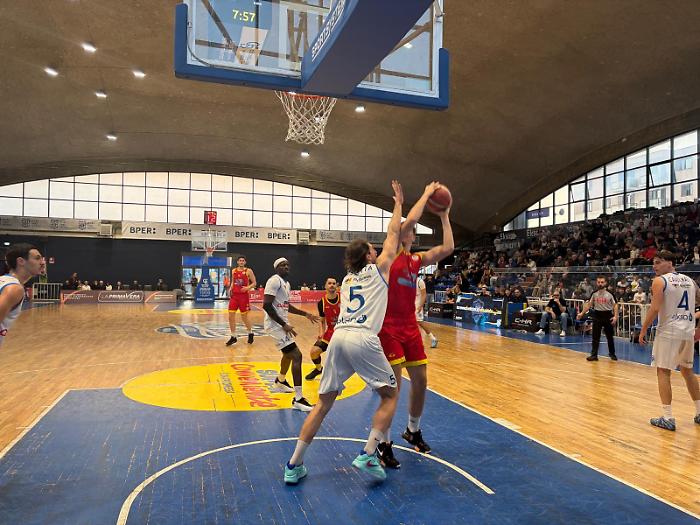 La SuperConveniente Ragusa pi&ugrave; forte delle avversit&agrave;, battuto il Messina