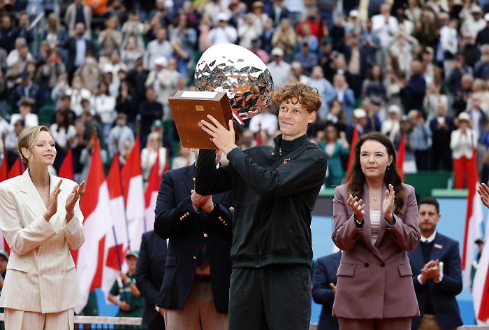 Rivoluzione al Foro: Sky si prende tutto il tennis (anche la finale), porte chiuse alla Rai