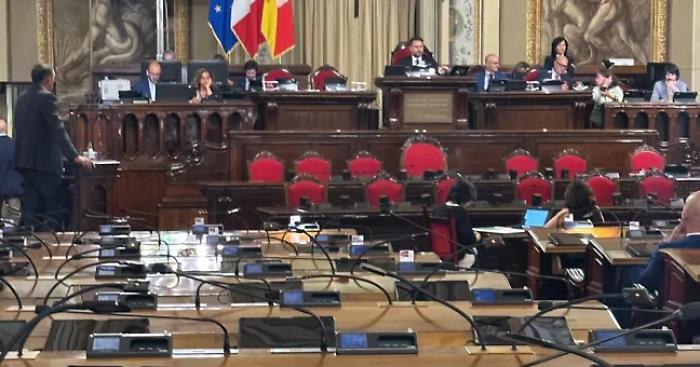 Ars paralizzata, Di Paola chiude la seduta: &laquo;Non ci sono le condizioni politiche&raquo;