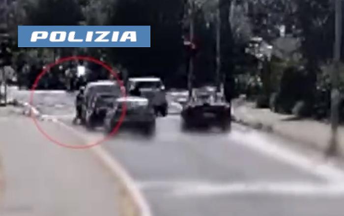 Assalto all'incasso di un supermercato di Catania, due arresti