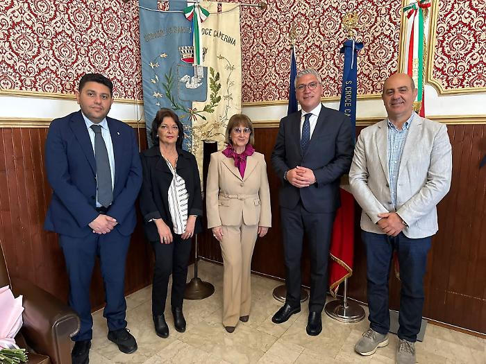 Santa Croce, il prefetto di Ragusa in visita a palazzo di Citt&agrave;