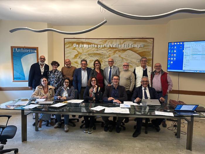 Rino La Mendola eletto al Consiglio nazionale, Alfonso Cimino &egrave; il nuovo presidente