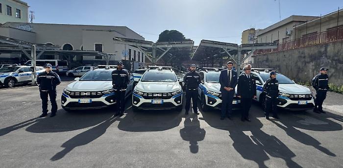 Catania, arrivano quattro nuove auto per la polizia locale