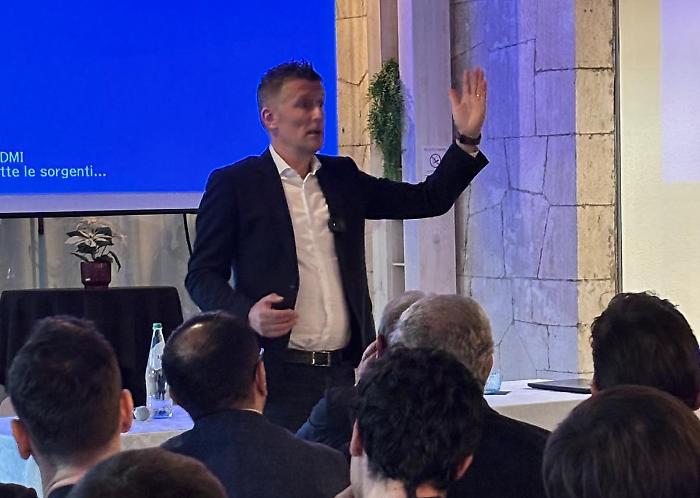 Daniele Orsato a Siracusa: la corsa, la disciplina e i consigli per i giovani arbitri