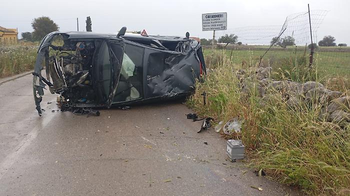 Incidente sulla Sp 60 tra Santa Croce Camerina e Ragusa: auto capottata e traffico deviato