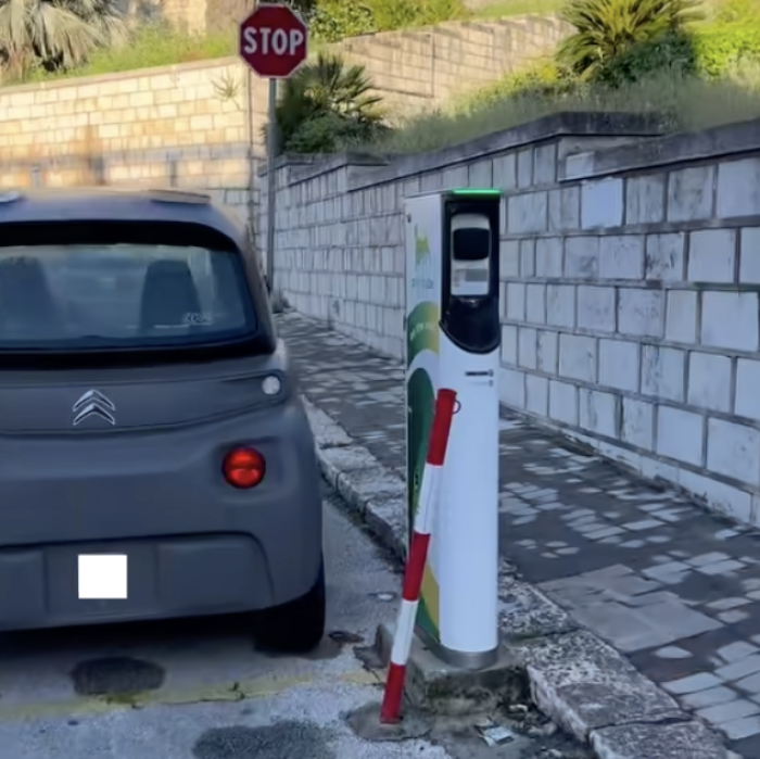 Ragusa, in campo i vandali delle colonnine elettriche