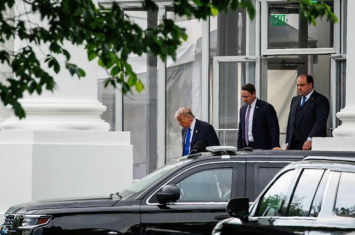 Trump apre a Teheran: l&rsquo;Iran prepara un&rsquo;offerta agli Usa, ma il negoziato resta appeso al filo delle richieste massimaliste