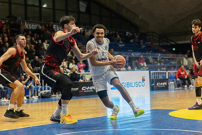 La SuperConveniente Ragusa a Rende per l'ultima giornata della stagione regolare