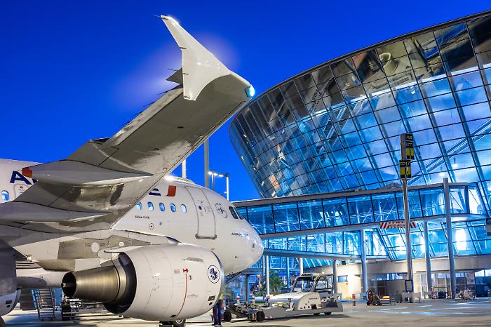 Estate pi&ugrave; cara per volare: per scegliere il posto in cui sedersi ci vorranno fino a 85 euro