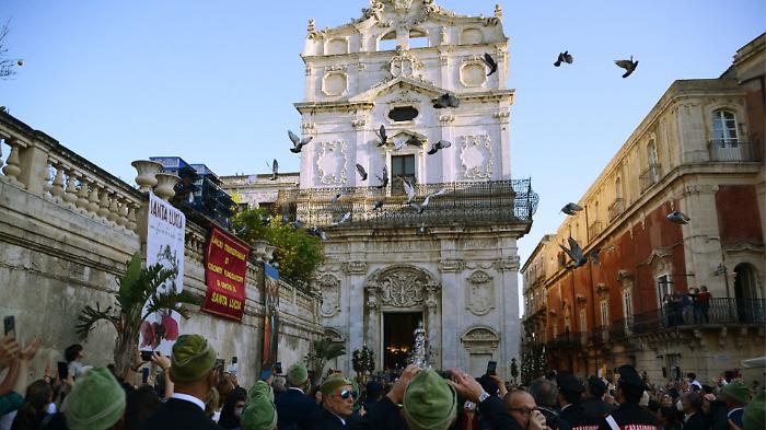 Festa del Patrocinio di Santa Lucia: riti, processioni e tradizione a Siracusa