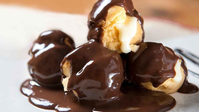 Cocaina nascosta in un profiterole: fermato con 200 grammi di droga