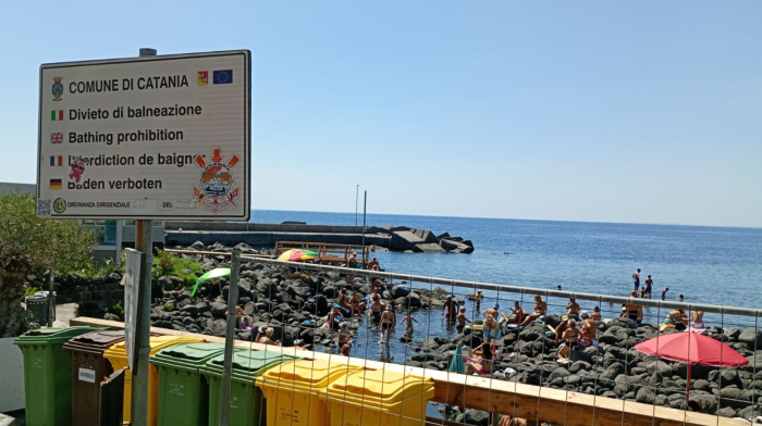Divieti di balneazione a Catania: ecco l'ordinanza del sindaco Trantino per l'estate 2026  con i tratti off limits