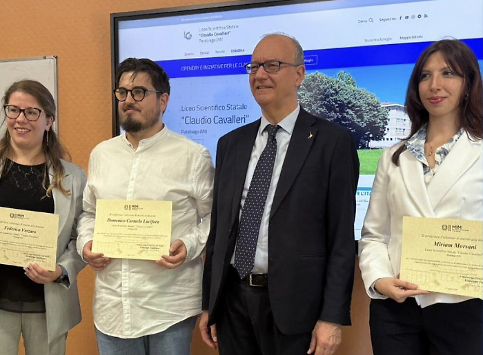 Il docente vittoriese eroe per caso premiato dal ministro Valditara