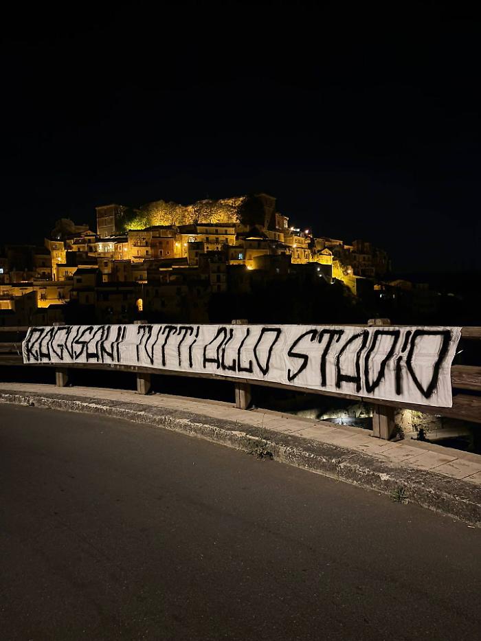 Novanta minuti di trepidazione per i tifosi del Ragusa calcio, scende in campo anche il sindaco