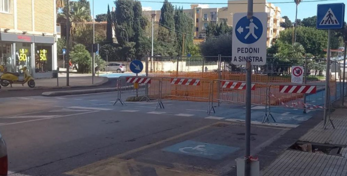 Viale Teocrito rivede la luce: domani si smonta il cantiere dei lavori sul canale San Giorgio