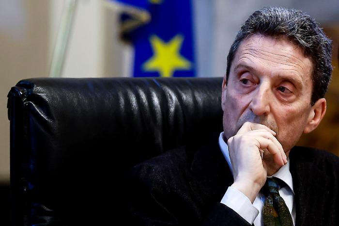 Biennale di Venezia: si dimette l'intera giuria internazionale dopo le polemiche per l'apertura  a russi e israeliani