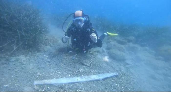 Scoperte a Villagonia due ancore romane in piombo: possibile itinerario subacqueo segnalato da Alex Lentini