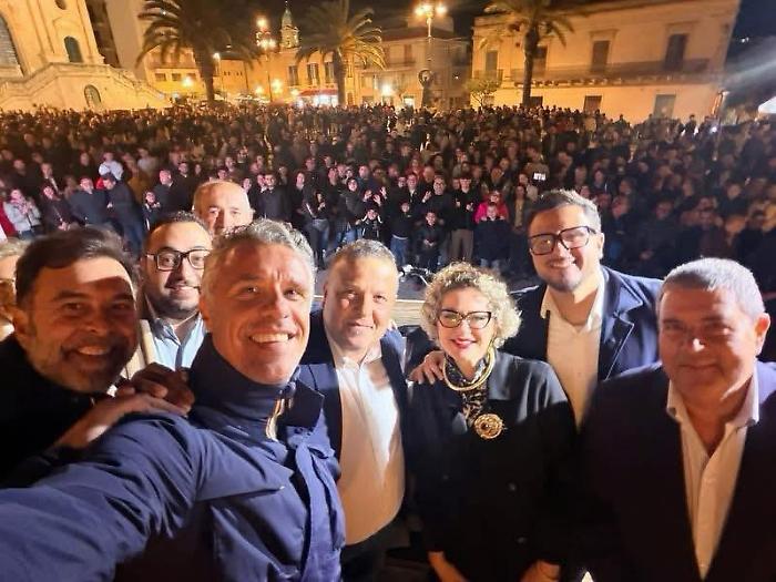 Amministrative, il candidato a sindaco Cafisi apre le danze dei comizi