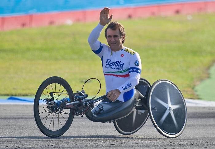 Dalle medaglie olimpiche all'ultima sfida: Padova piange il suo eroe, marted&igrave; i funerali in Santa Giustina
