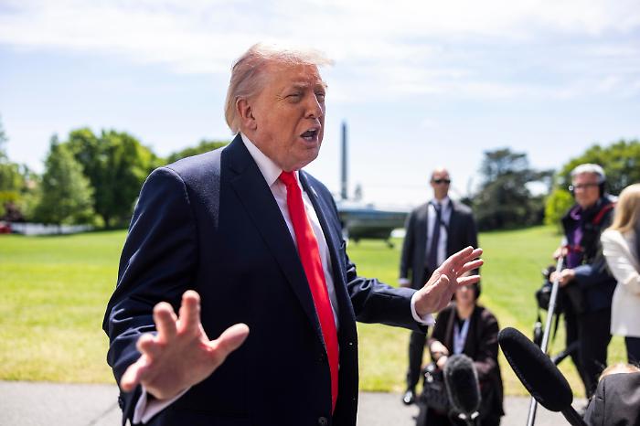 Una guerra pi&ugrave; impopolare del Vietnam, ma i piani per un nuovo attacco all'Iran sono gi&agrave; pronti sulla scrivania di Trump