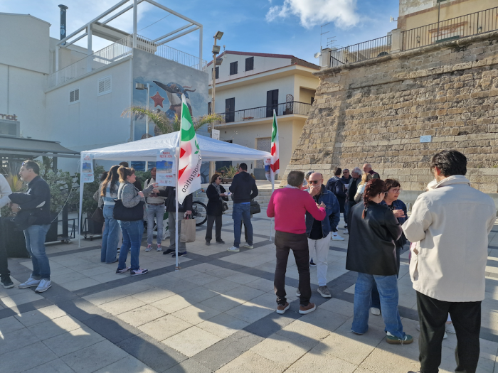 Marina di Ragusa e le spiagge libere, il Pd scende in piazza