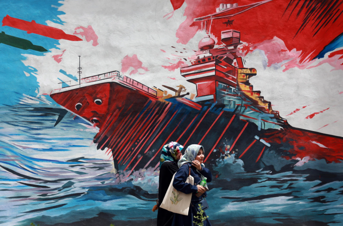 Gli Stati Uniti aprono un corridoio sicuro nello Stretto di Hormuz e Trump &egrave; perentorio: &laquo;Se l'Iran ci attaccher&agrave; sar&agrave; spazzato via&raquo;