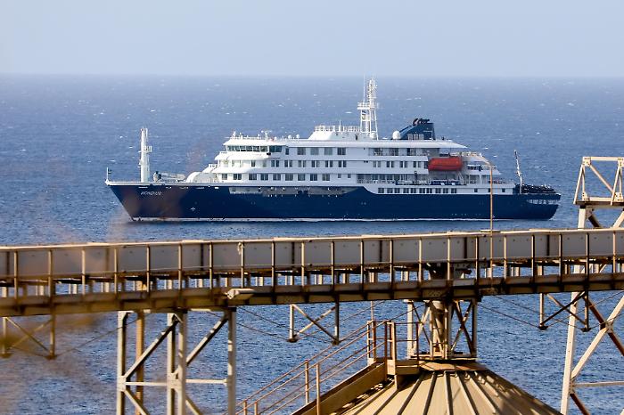 The nightmare of human contagion: the variant that holds the MV Hondius hostage and alarms scientists