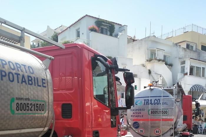 Emergenza idrica: rimborsi in arrivo per le autobotti, ecco come ottenere i soldi