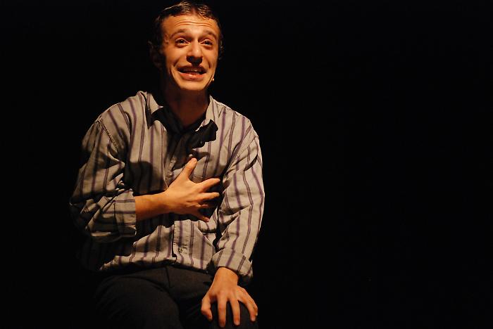 '...dove le stesse mani': cunto, comicit&agrave; e riscatto contro la mafia al Garage Arts Platform