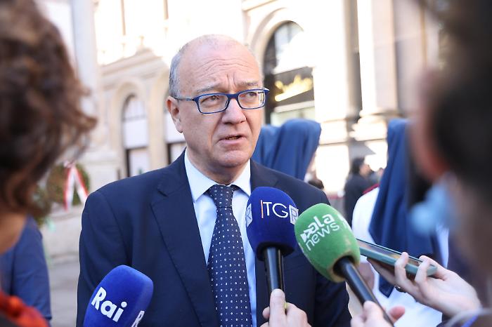 Lapsus di Valditara: "Mattarella ucciso dalle Brigate Rosse". Ma il vero scontro &egrave; sui numeri dello sciopero