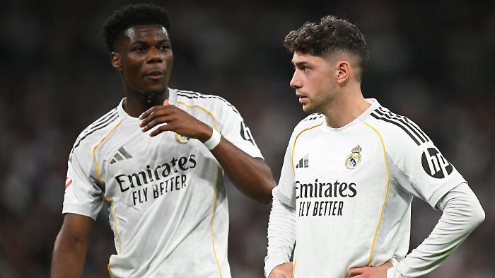 Rissa nella spogliatoio del Real Madrid tra Valverde e Tchouam&eacute;ni: l'uruguaiano in ospedale