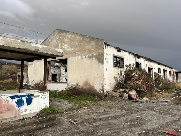 Via libera alla bonifica di Contesse: demolizione dell'ecomostro e recupero del litorale