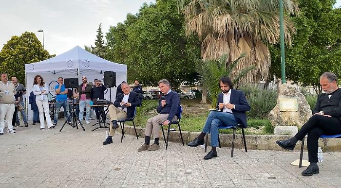 Fontanelle chiama, i candidati rispondono: il quartiere "civile" che sfida i futuri sindaci