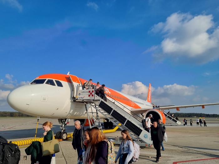 Maggio di disagi nei trasporti: scioperi con stop in aeroporti, ferrovie, autostrade, autotrasporto e servizi locali