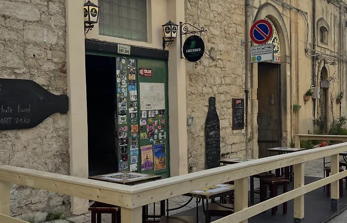 Furto notturno al Lucernaio pub, colpito uno dei locali simbolo della movida ragusana