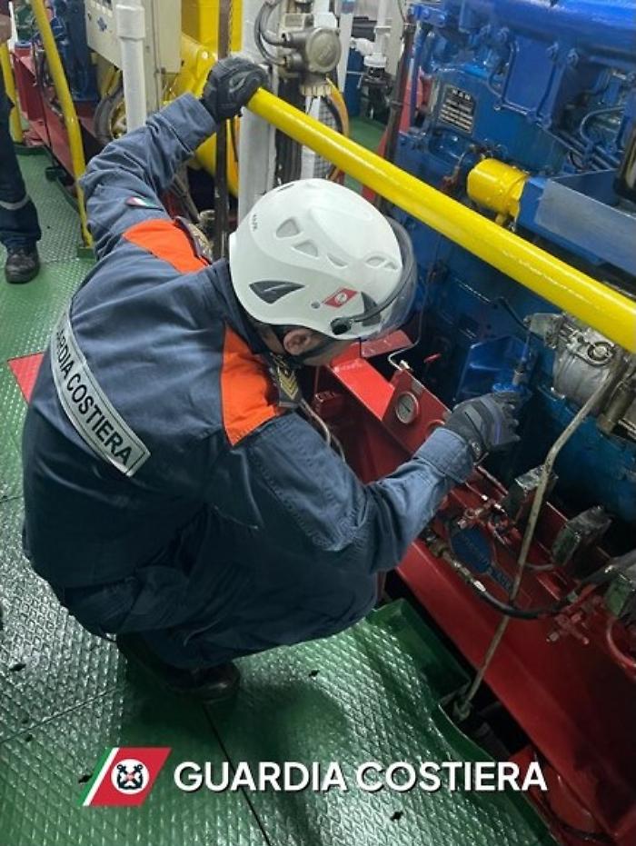 Porto di Pozzallo, irregolarit&agrave; sui rifiuti di bordo: elevate due sanzioni