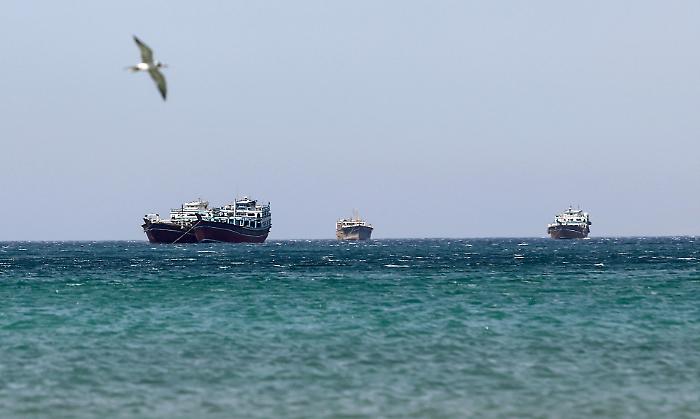 L&rsquo;ombra del nucleare e l'imbuto di Hormuz: il mondo in ostaggio del braccio di ferro tra Usa e Iran