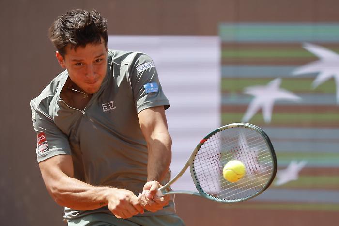 Internazionali d'Italia: Luciano Darderi spettacolare, elimina il n.3 al mondo Zverev e conquista i quarti di finale
