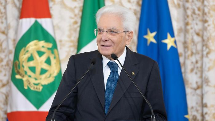 Mattarella scuote il calcio italiano: &laquo;Trofei in casa, ma manca il ritorno ai Mondiali&raquo;