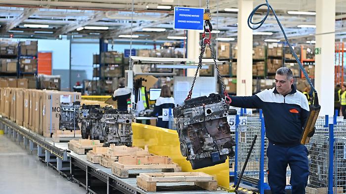 Produzione industriale Italia in crescita a marzo ma il trimestre resta negativo