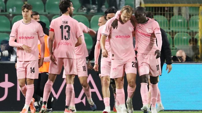 Palermo-Catanzaro semifinale playoff per la Serie A: il calendario completo delle sfide
