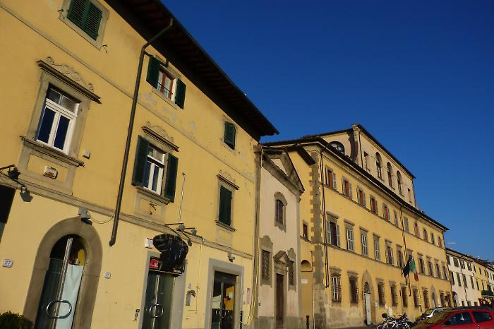 Accoltellato mentre tenta di difendere una collega dalle molestie: &egrave; in gravi condizioni un ragazzo di 23 anni