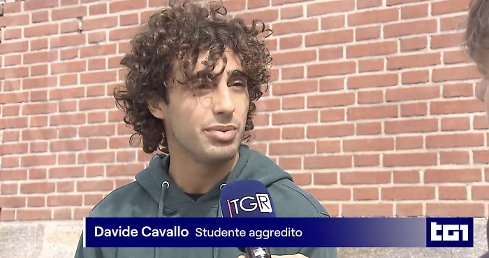 Cavallo al Tg1: "Mi rifiuto di credere che l'umanit&agrave; sia questa"