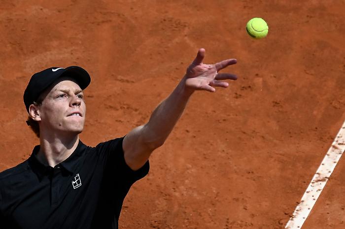 Intrnazionali d'Italia: Sinner asfalta anche Rublev e si prende la semifinale (oltre all'ennesimo record)