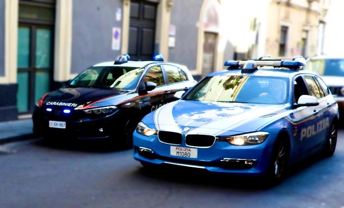 Tenta di fuggire dopo aver molestato una studentessa tedesca: bloccato e arrestato u