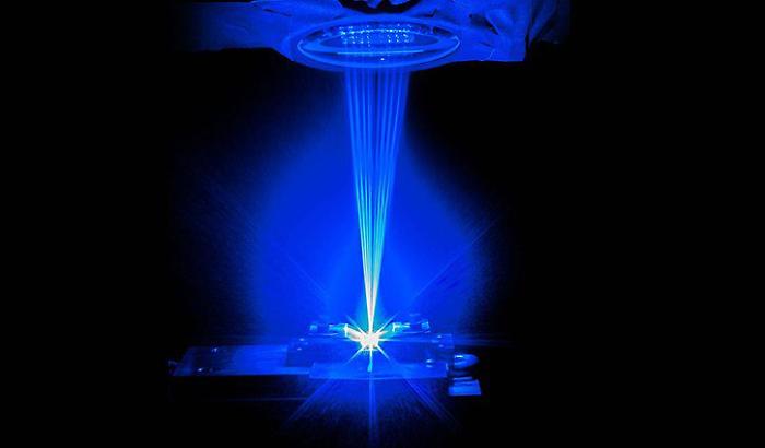  Giornata internazionale della luce: il laser dalla scoperta alla vita quotidiana
