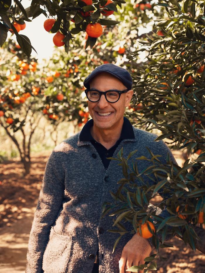 Stanley Tucci dal "Diavolo veste Prada" all'Arancia Rossa di Sicilia IGP nel suo "Tucci in Italy"